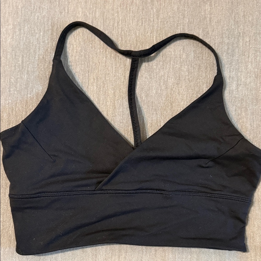 Elegant Black Sports Bra